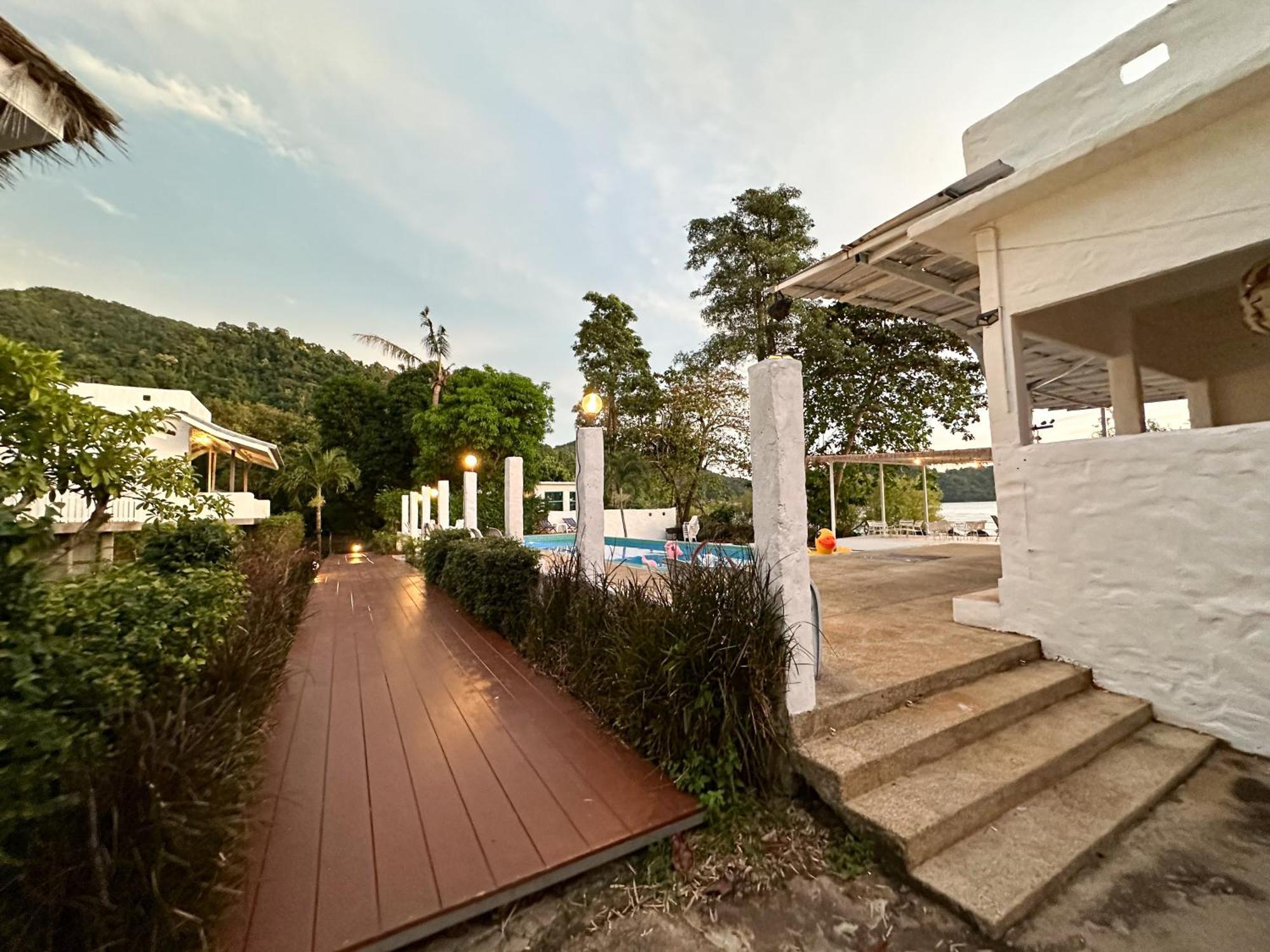 Отель Capital O 75411 Navagio​ Boutique​ Koh​ Chang​ Трат Экстерьер фото